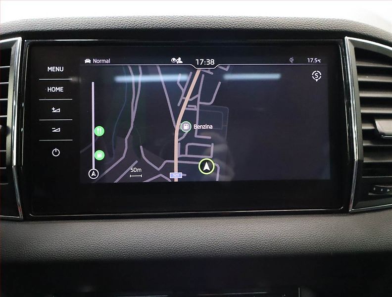 Škoda Karoq (2020) Scout 2.0 TDI - fotka 12 z 20