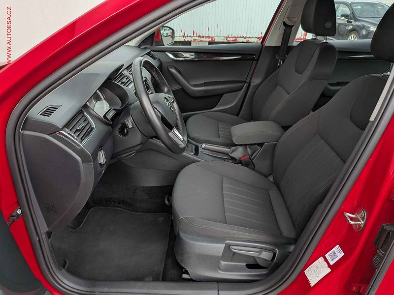 Škoda Octavia (2019) 2.0 TDi, 1.maj,ČR, Style - fotka 9 z 16