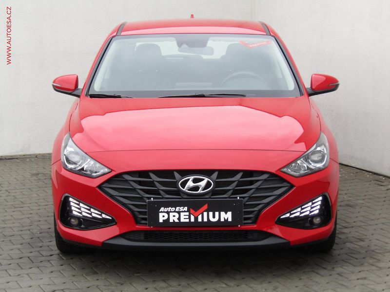 Hyundai i30 (2025) 1.5 T-GDi, ČR, STK6/28 - fotka 2 z 3