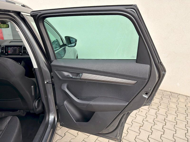 Škoda Karoq (2025) SEL TS 110/1.5 A7F - fotka 11 z 27