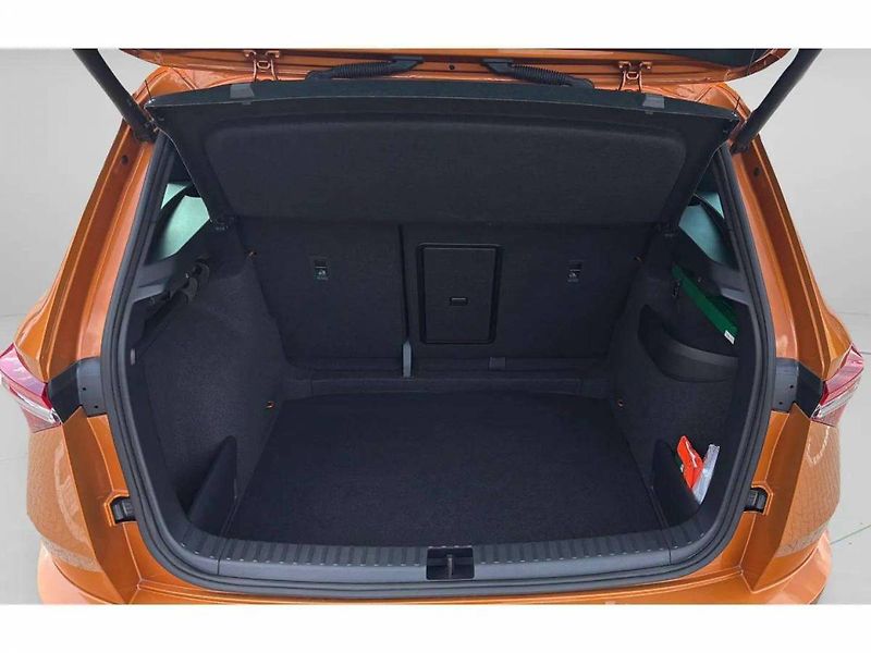 Škoda Karoq Sportline 1,5TSI 110kW DSG/P35 - fotka 20 z 24