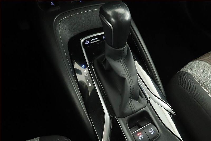 Toyota Corolla (2021) 1.8 Hybrid - fotka 10 z 16
