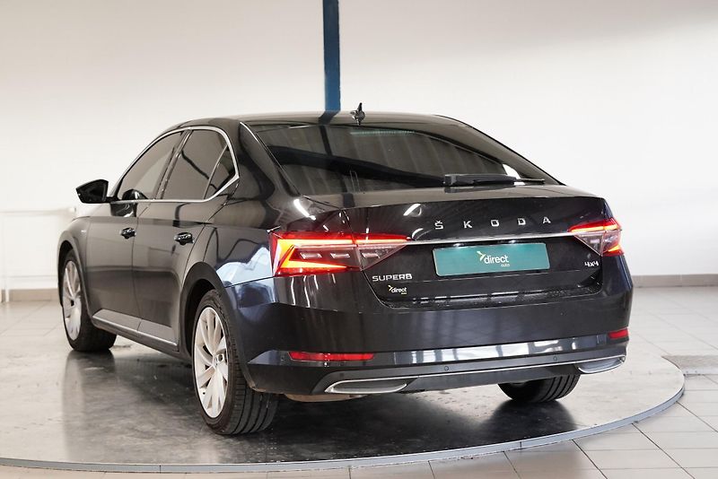 Škoda Superb - fotka 3 z 6