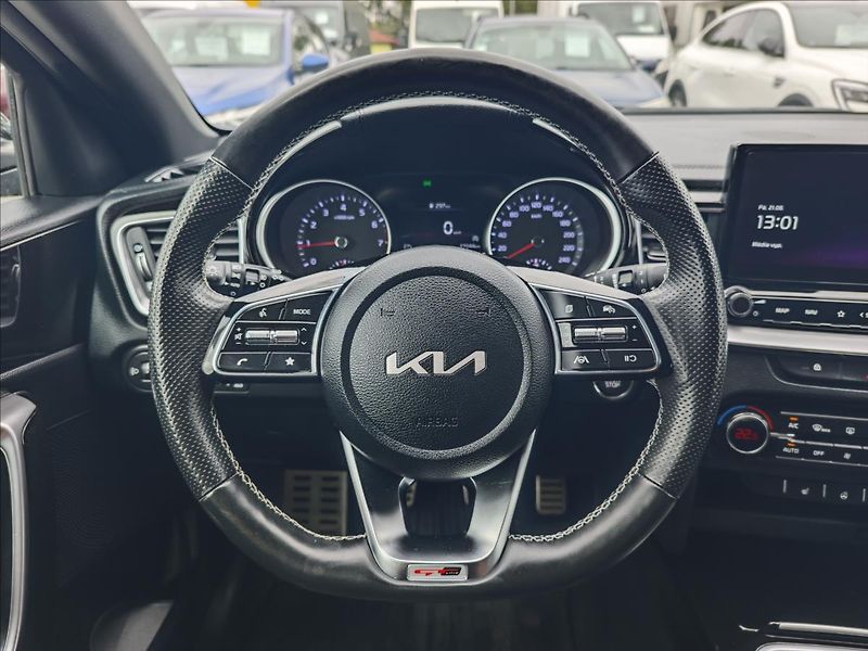 Kia ProCeed 1,5 T-GDI 118kW  GT-Line PLUS - fotka 18 z 24