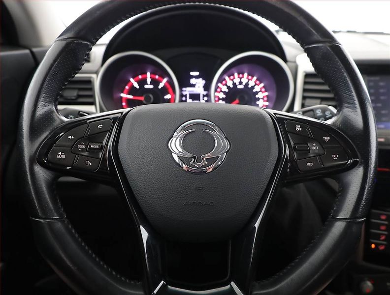 SsangYong Tivoli (2019) 1.6 e-XDi, 4X4, Serv.kniha - fotka 8 z 17