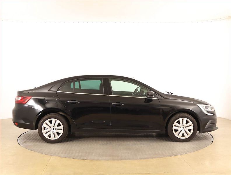 Renault Mégane (2024) 1.3 TCe, Serv.kniha, Navi - fotka 6 z 17
