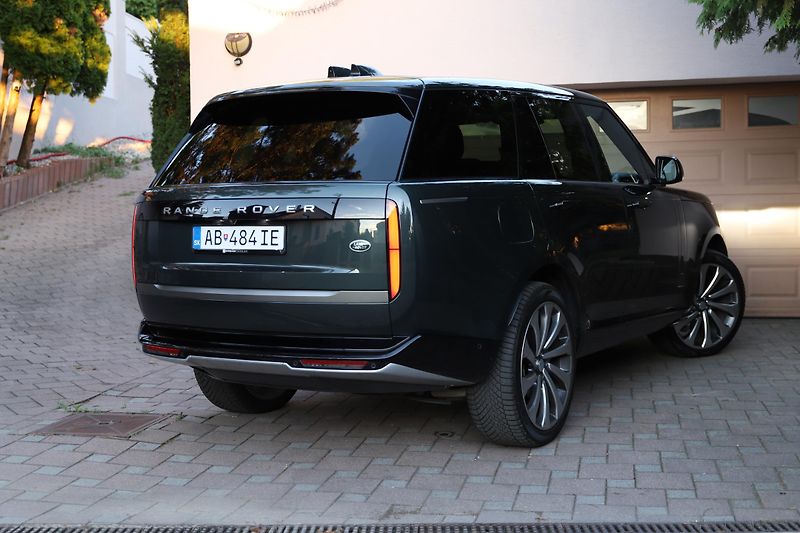 Land Rover Range Rover (2023) 3.0D mHEV D250 HSE AWD AT - fotka 5 z 42