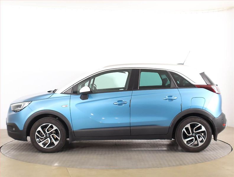 Opel Crossland X (2017) Ultimate 1.6 CDTI, Serv.kniha - fotka 3 z 17