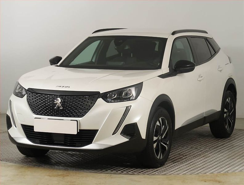 Peugeot 2008 (2023) Allure 1.2 PureTech, Automat - fotka 2 z 17