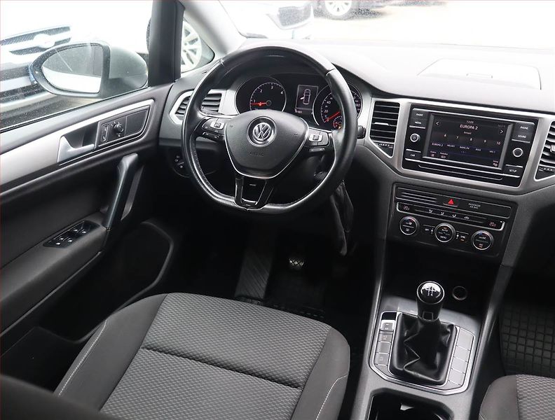 Volkswagen Golf Sportsvan (2019) 1.6 TDI, Tempomat - fotka 7 z 18