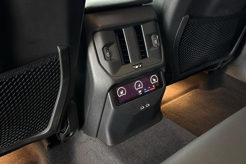 BMW X3 xDrive40d - fotka 24 z 27