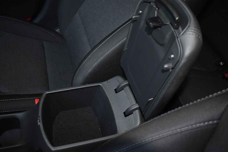 Tříletý exemplář Hyundai i30 kombi může novému majiteli dobře sloužit ještě dlouhou dobu.