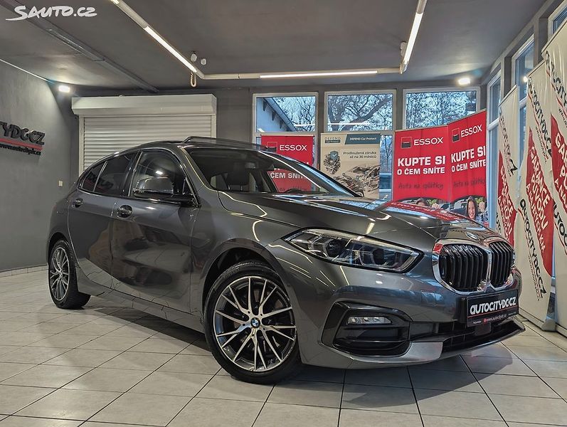 BMW Řada 1 120d xDrive A/T Sport Line DPH - fotka 26 z 27