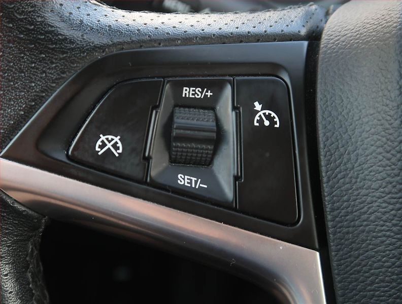 Opel Astra (2011) 1.4 T, Automat, Navi, Xenony - fotka 19 z 20
