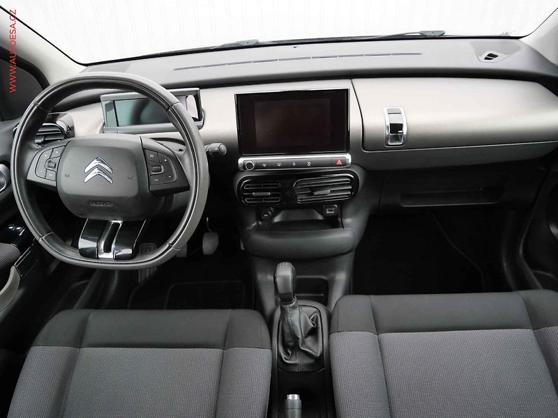 Citroën C4 Cactus (2015) 1.2 PT, ČR, AC, tempo, park - fotka 8 z 21