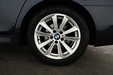 BMW Řada 5 (2015) 520d xDrive, 4X4, Automat - náhled 15