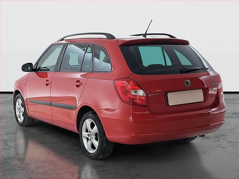 Škoda Fabia (2011) Ambition 1.2 TSI - fotka 4 z 16