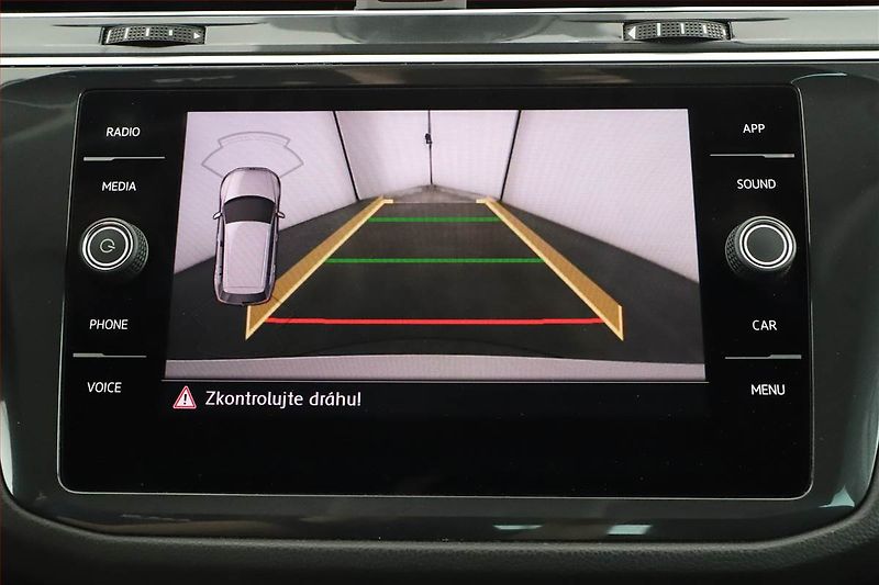 Volkswagen Tiguan (2019) Highline 2.0 TDI, ČR,1.maj - fotka 10 z 21