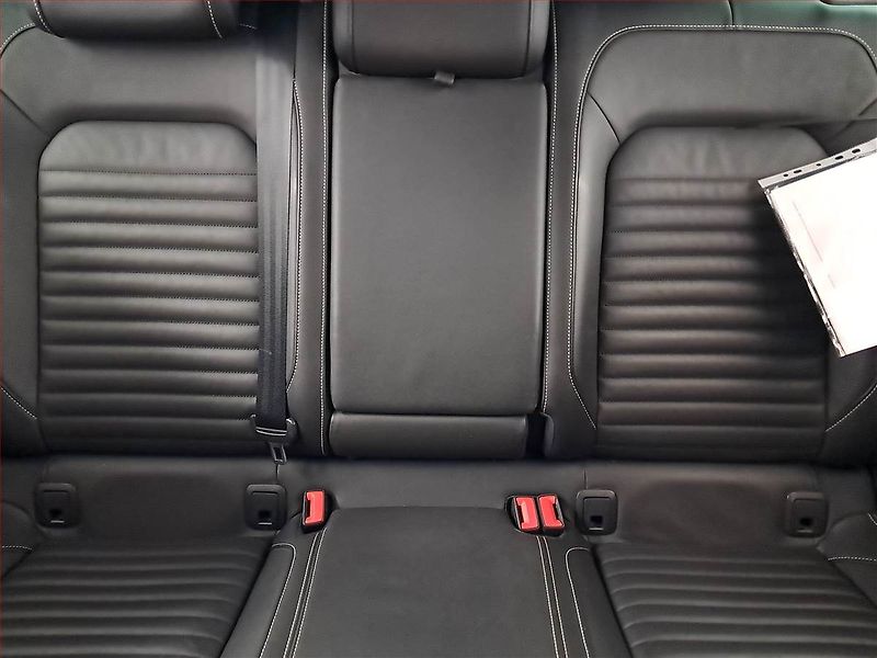 Volkswagen Passat (2020) Elegance 2.0 TDI, Automat - fotka 10 z 19