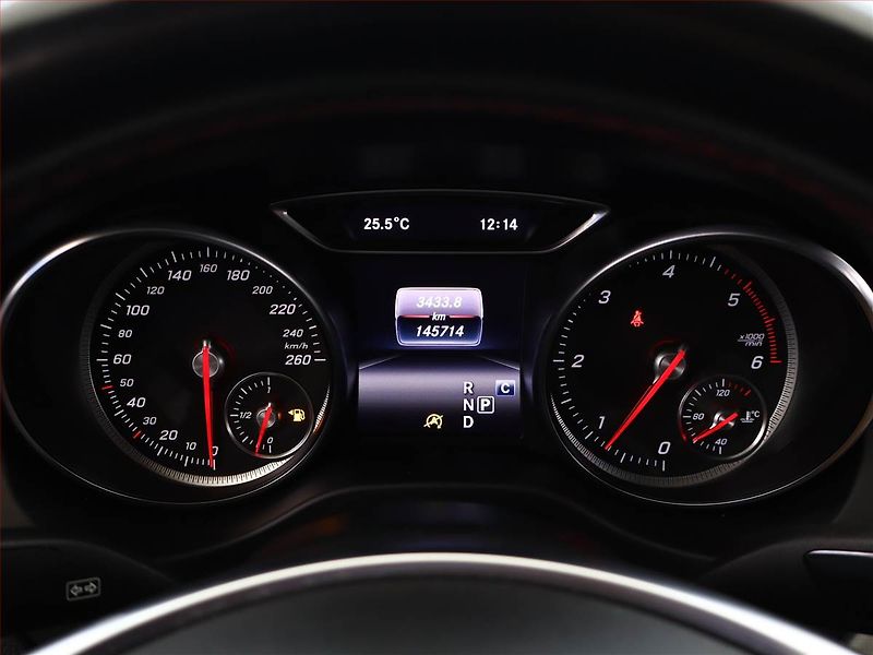 Mercedes-Benz CLA (2016) 220 CDI 4MATIC, 4X4, Automat - fotka 9 z 19
