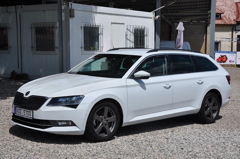 Škoda Superb III 2.0TDi 140kW KOMBI - fotka 1 z 23