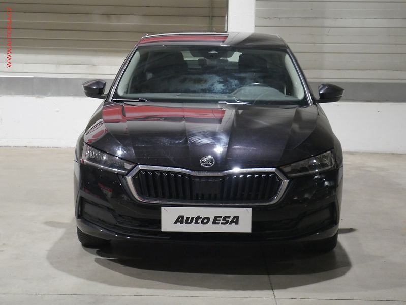 Škoda Octavia (2022) 2.0 TDi, ČR, Active - fotka 2 z 17