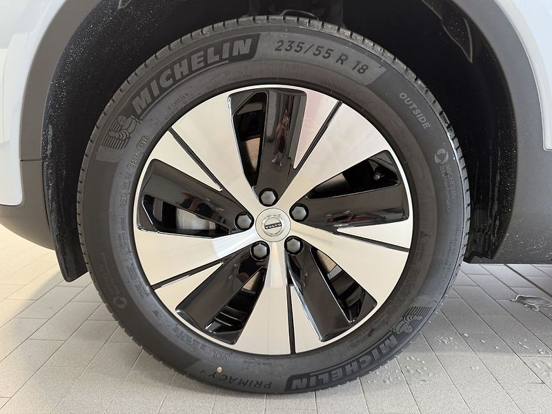 Volvo XC40 (2026) B3 2.0L 163 HP AT7 FWD CORE - fotka 7 z 7