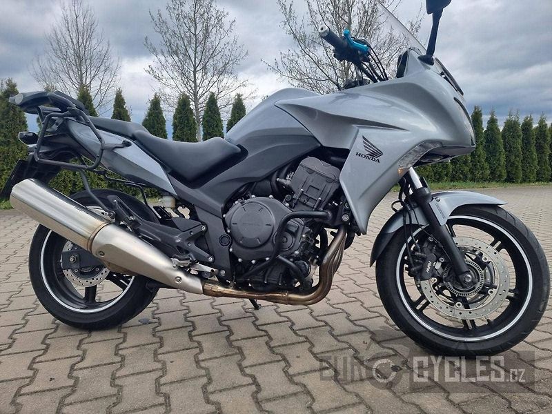Honda CBF 1000 (2010) F ABS - fotka 8 z 24