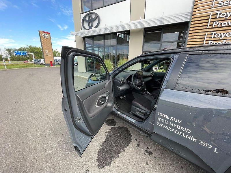 Toyota Yaris Cross 1.5 Hybrid 130k GR SPORT TECH - fotka 15 z 31