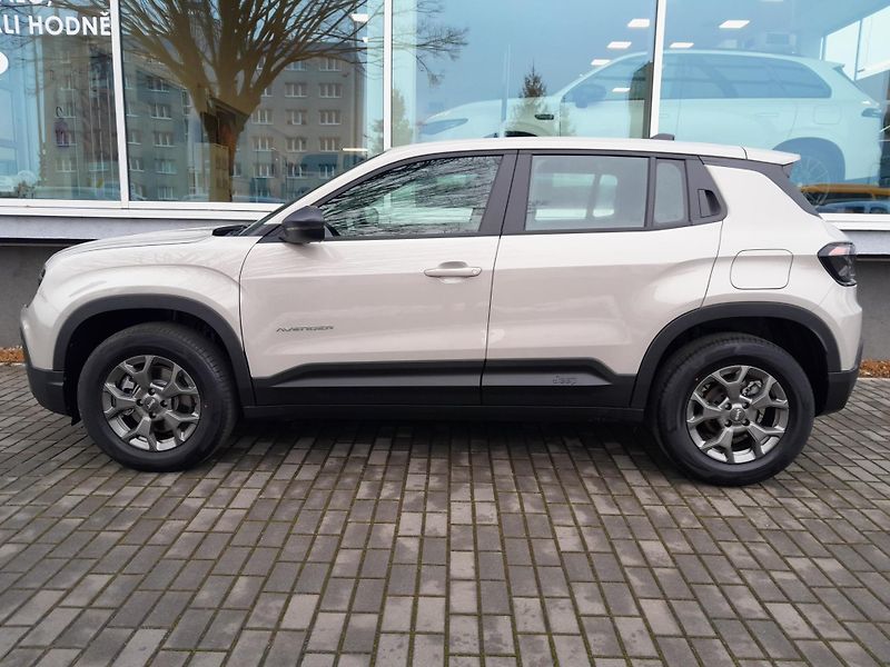 Jeep Avenger (2026) Longitude 1,2 110 PS automat - fotka 6 z 43