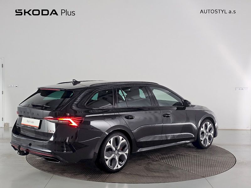 Škoda Octavia (2025) RS 2.0TSi 195kW RS TAŽNÉ - fotka 2 z 30