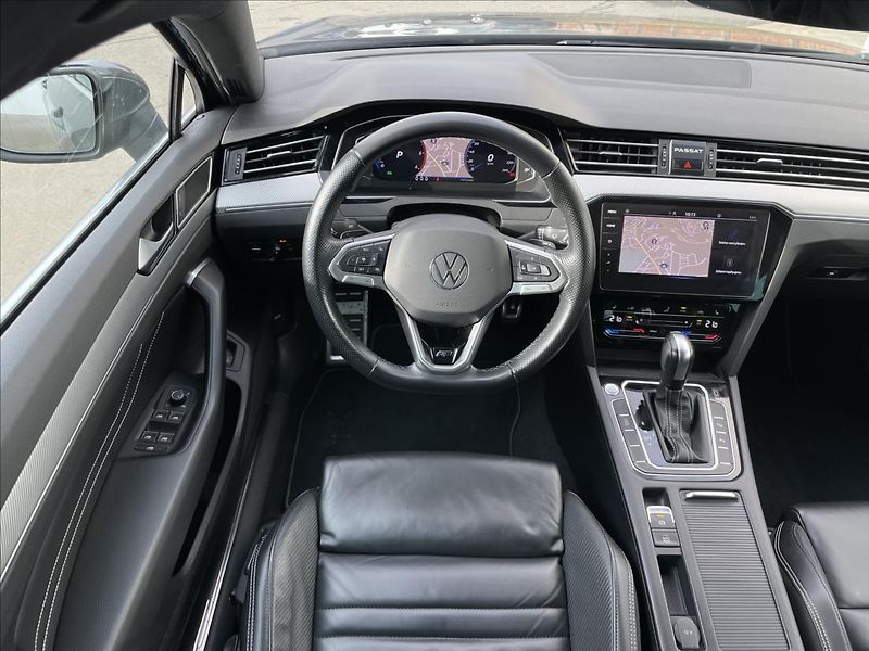 Volkswagen Passat 2,0 TDI 4MOT DSG RLine  Varian - fotka 7 z 23
