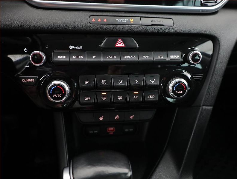 Kia Sportage (2020) 1.6 CRDi, Automat, Serv.kniha - fotka 10 z 19