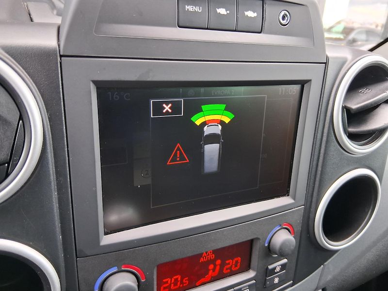 Citroën Berlingo SHINE 1.6 VTi 88 kW - fotka 21 z 21