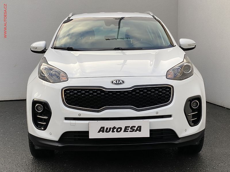 Kia Sportage (2017) 1.6 GDi DreamTeam, Kůže, navi - fotka 2 z 19