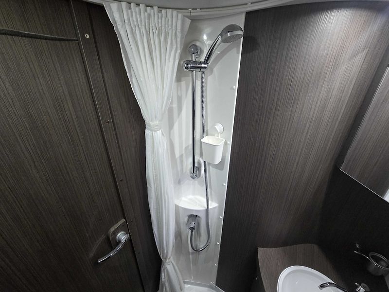 Fiat Ducato (2017) Wingamm Oasi 690 LX polointeg. - fotka 36 z 50