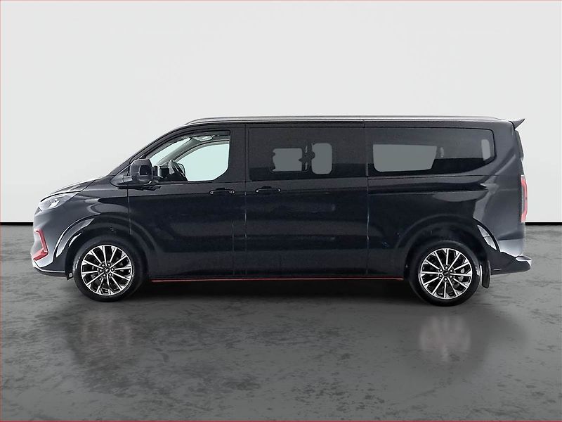 Ford Tourneo Custom (2025) Titanium 2.0 EcoBlue AWD, ČR - fotka 3 z 18