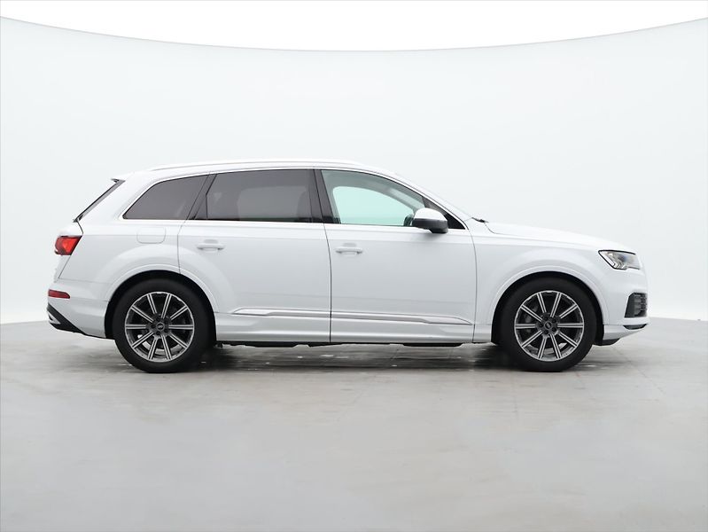 Audi Q7 3,0 TDI 210kW Qattro CZ DPH - fotka 8 z 33