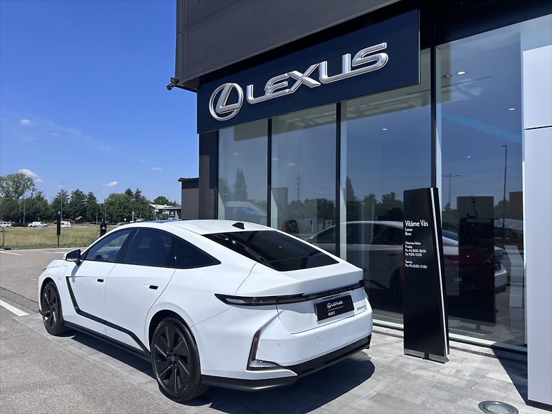 Lexus Ostatní Prestige  ES 500e - fotka 3 z 11