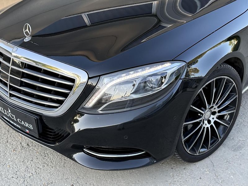 Mercedes-Benz Třídy S (2017) Mercedes-Benz S 350d L 4MATIC - fotka 2 z 29