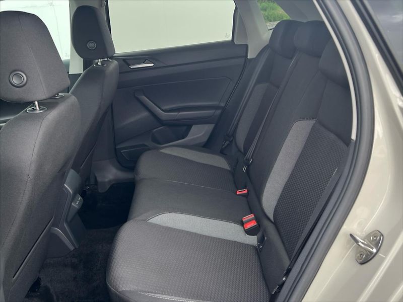 Volkswagen Polo 1,0 TSi 70kW PEOPLE - fotka 13 z 24