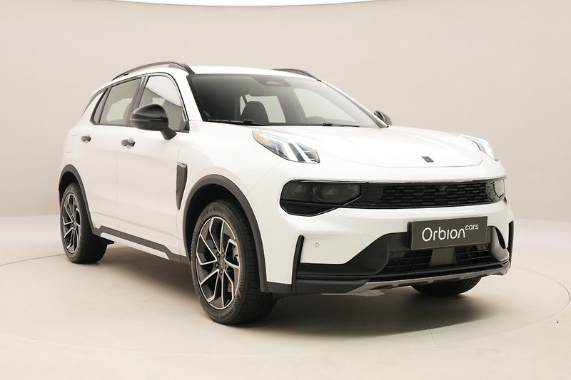 Lynk & Co 01 (2025) CORE PHEV AUT CZ 1.maj - fotka 13 z 92