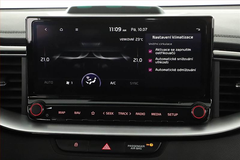 Kia Ceed (2022) 1.6 GDI plug-in - fotka 15 z 20