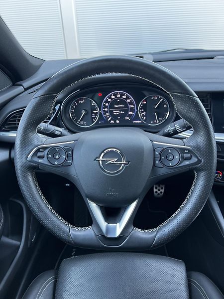 Opel Insignia 2.0T 147kW Aut.ULTIMATE DPH TZ - fotka 8 z 24
