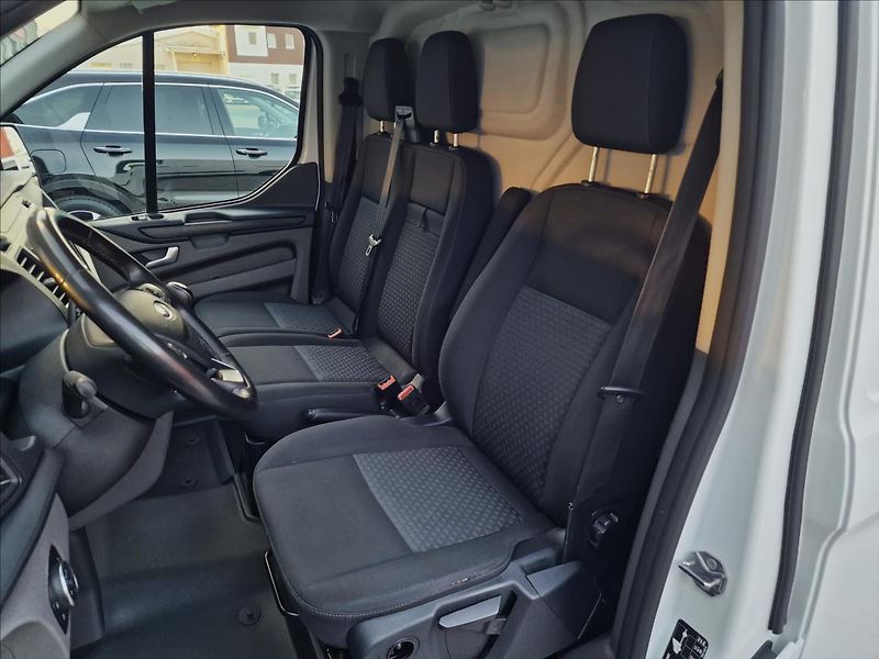Ford Transit Custom 2.0TDCI Trend L1,ČR,1.Majitel - fotka 31 z 43