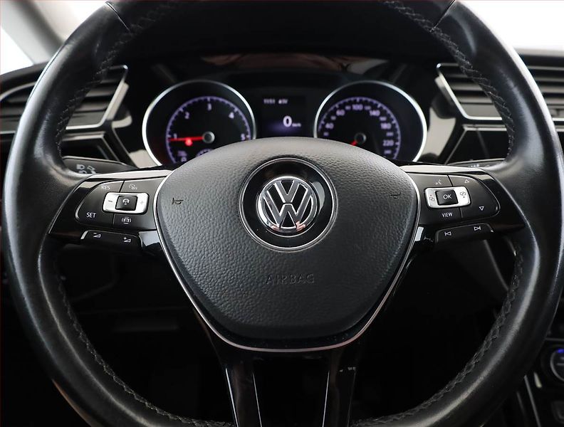 Volkswagen Touran (2019) 2.0 TDI, 7 míst, Serv.kniha - fotka 8 z 17