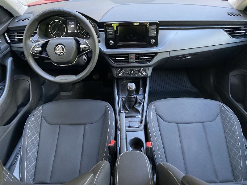 Škoda Kamiq (2023) 1.0 TSI Ambition - fotka 5 z 32