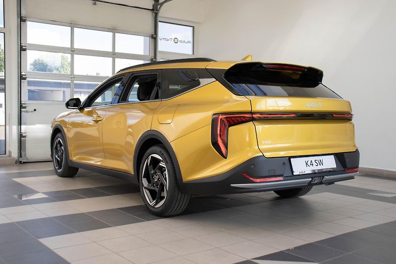 Kia K4 Sportswagon 1,6 T-GDi GPF 7DCT TOP - fotka 6 z 16