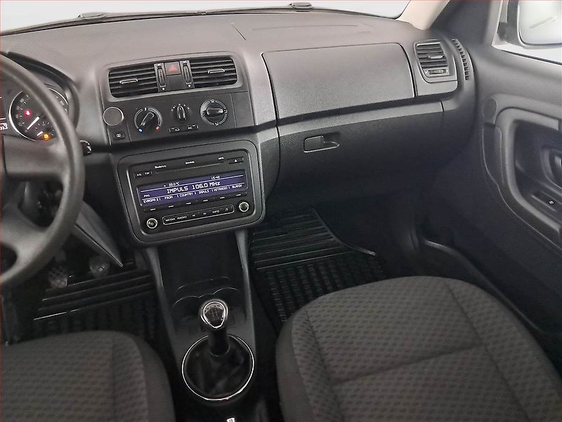 Škoda Roomster (2011) 1.2 TSI - fotka 8 z 17