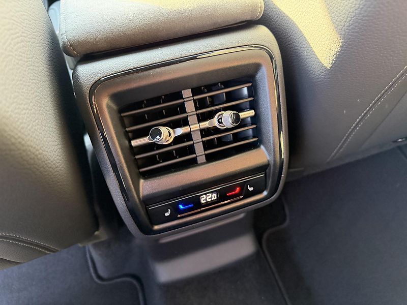 Škoda Kodiaq (2026) 2.0TDI 110kW SPORTLINE HUD R19 - fotka 24 z 44